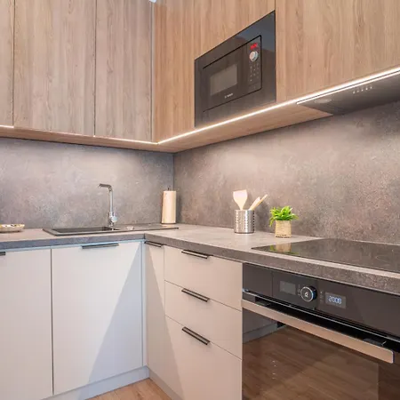 דירה Patronka - Stylish With A Divided Sleeping Area ברטיסלאבה