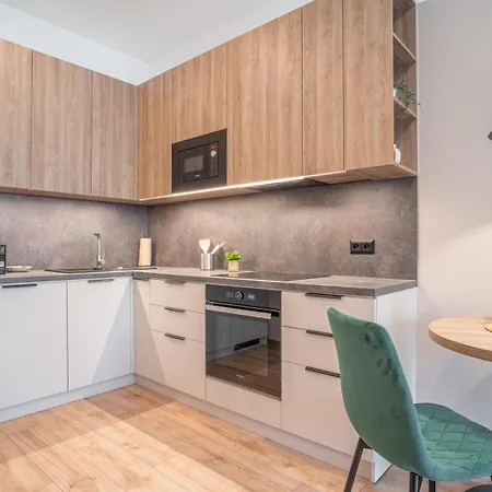 Patronka - Stylish With A Divided Sleeping Area *